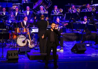 Orkester-Slovenske-vojske-Omar-Naber-QUEEN-ITS-A-KIND-OF-MAGIC2